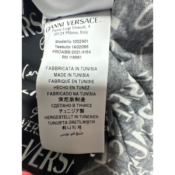 Versace Gianni Logo Print T-Shirt Black White XS Authentic NFC Tag New - Picture 9 of 10